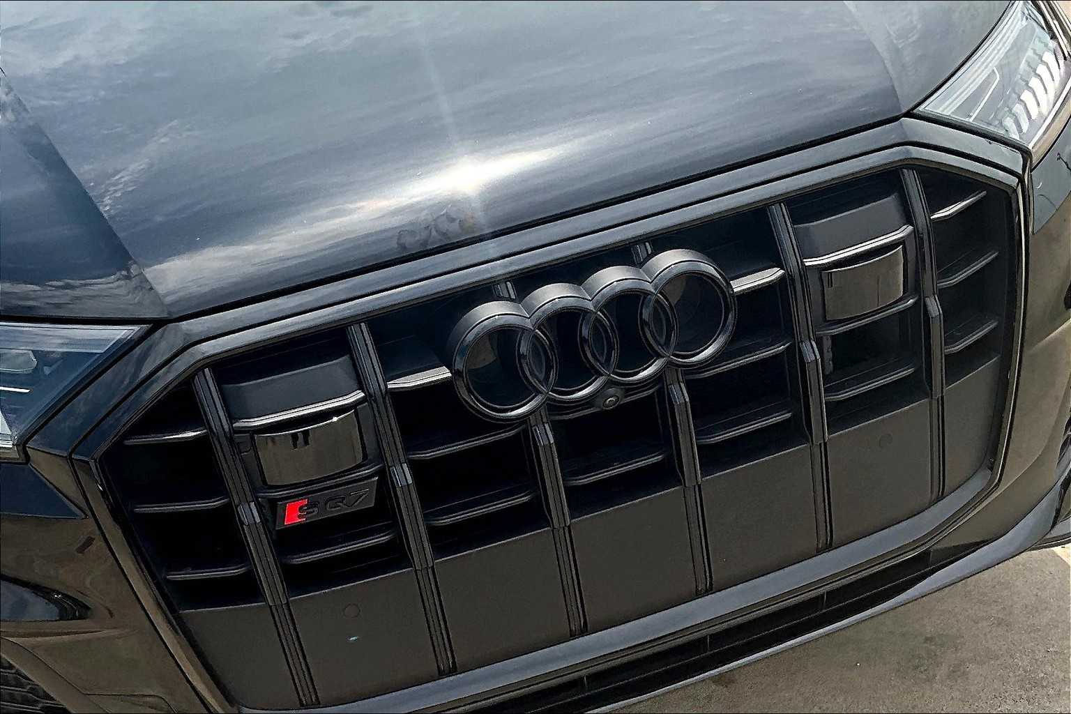 2023 Audi SQ7 Prestige photo 25