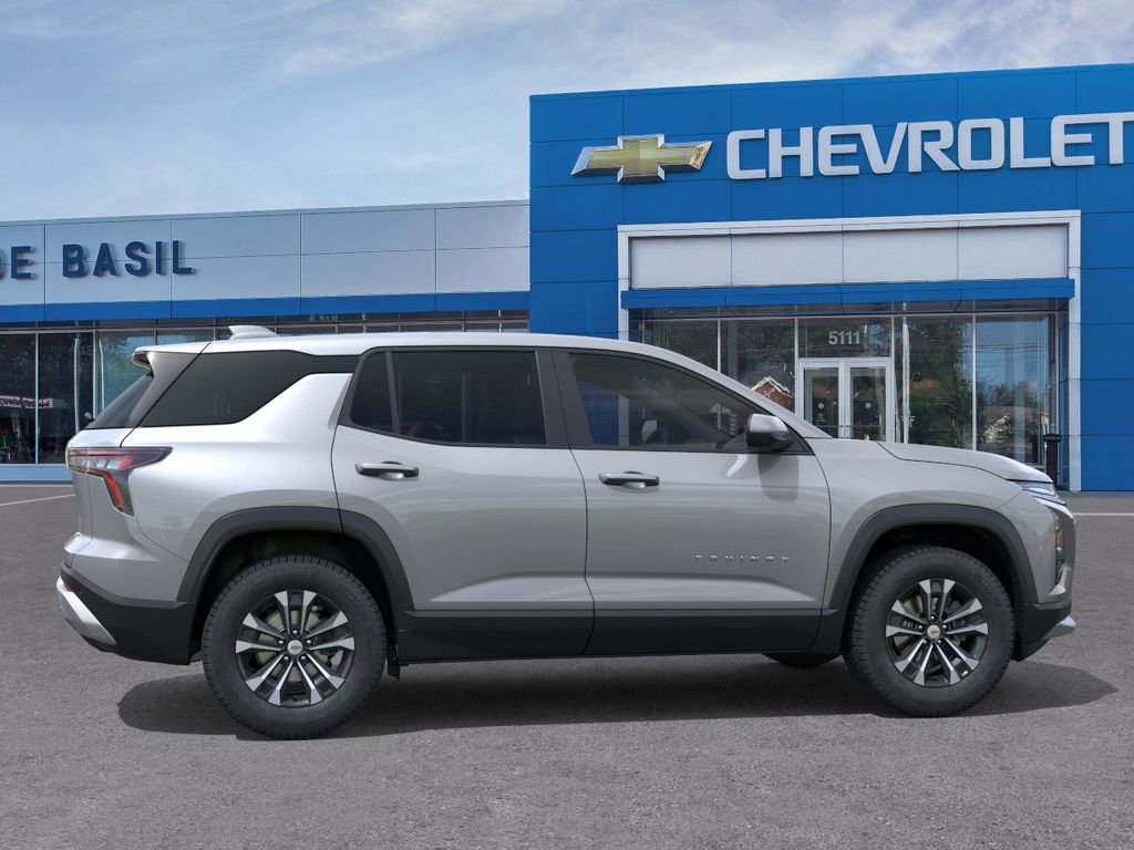 2026 Chevrolet Equinox LT photo 2