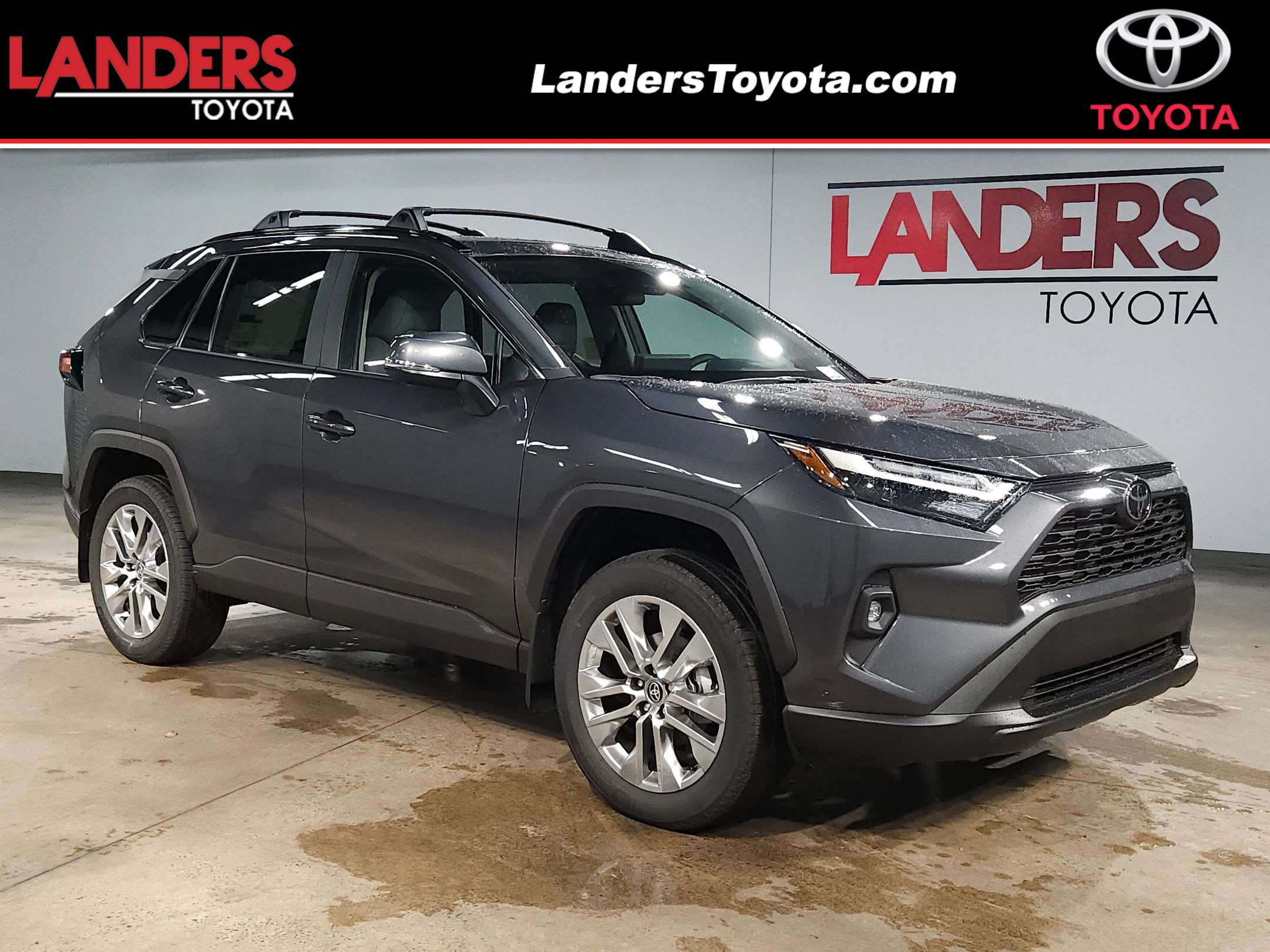 2025 Toyota RAV4 XLE Premium's photo