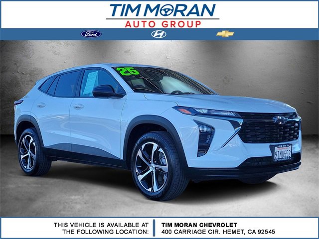 2025 Chevrolet Trax RS's photo