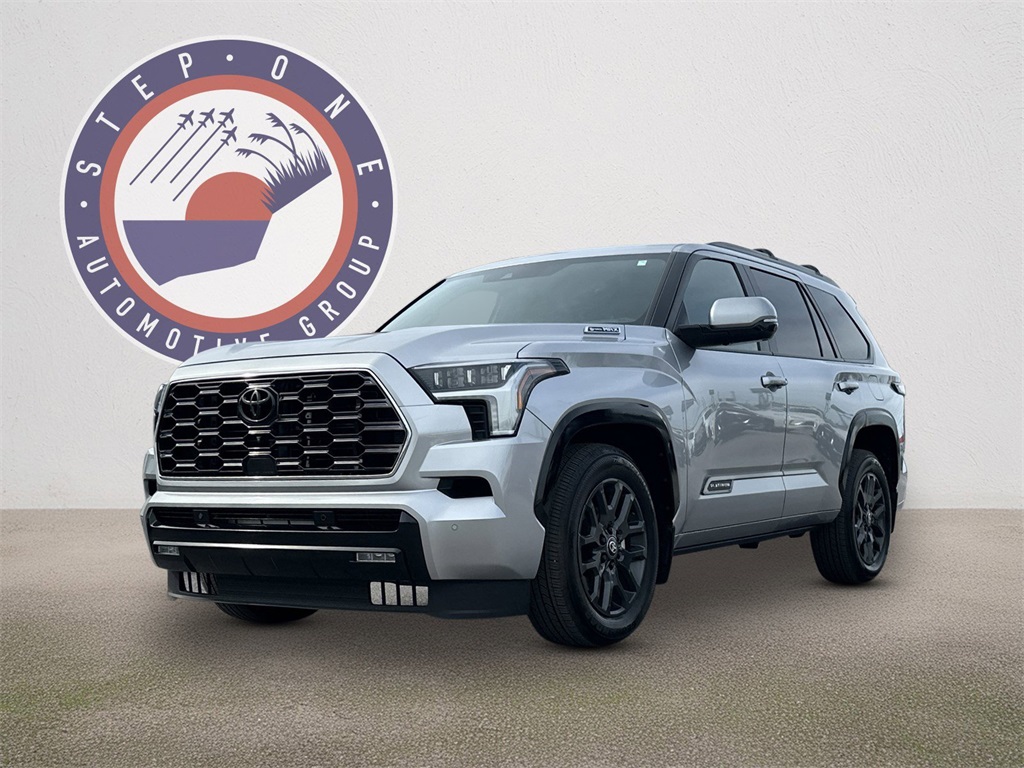 2025 Toyota Sequoia Platinum's photo