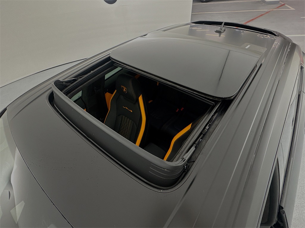 2024 Lamborghini Urus S photo 20