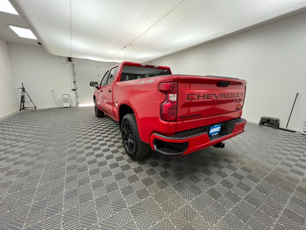 2022 Chevrolet Silverado 1500 Custom photo 5
