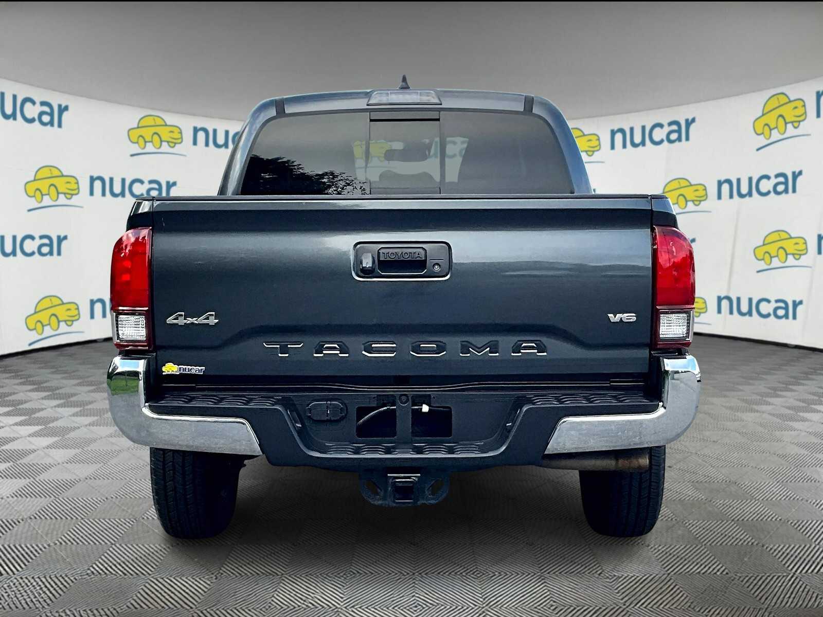 2022 Toyota Tacoma SR5 photo 5