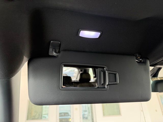 2020 Volkswagen Tiguan SE R-Line Black photo 46