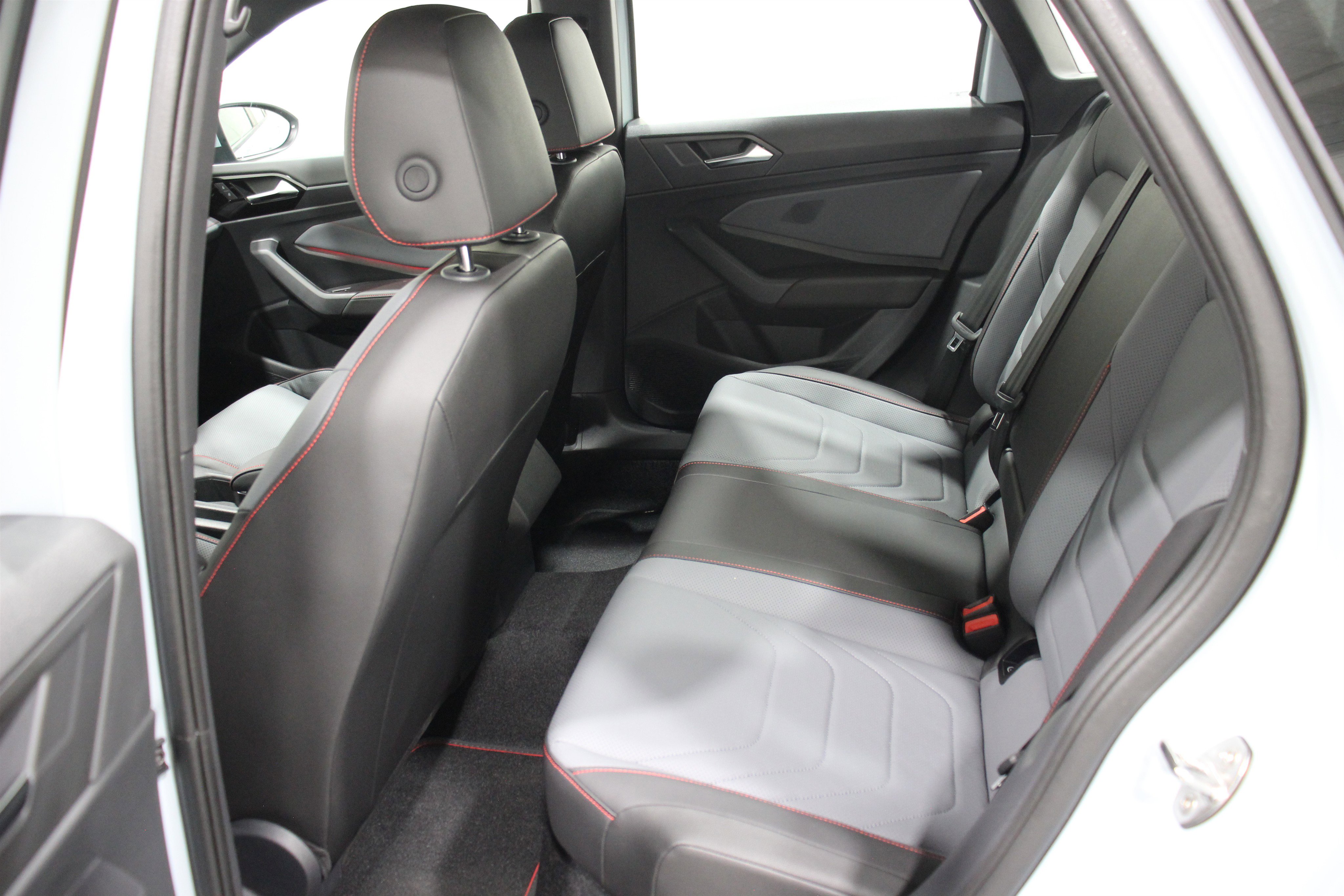 2025 Volkswagen Jetta GLI Autobahn photo 15