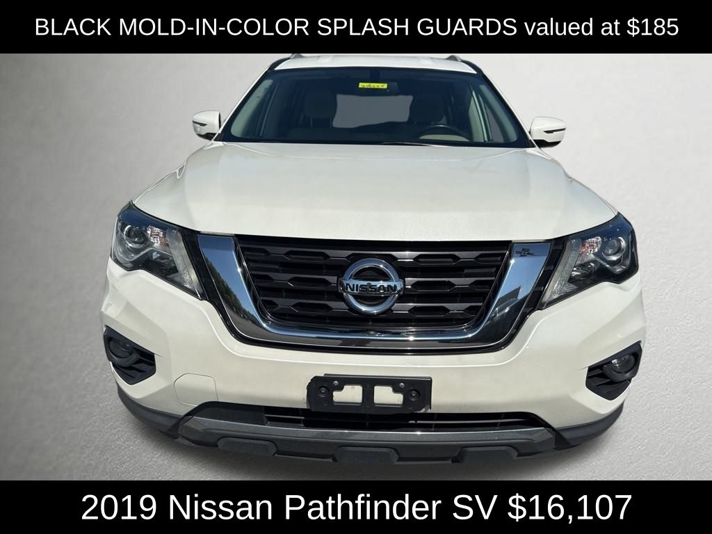 2019 Nissan Pathfinder SV photo 2
