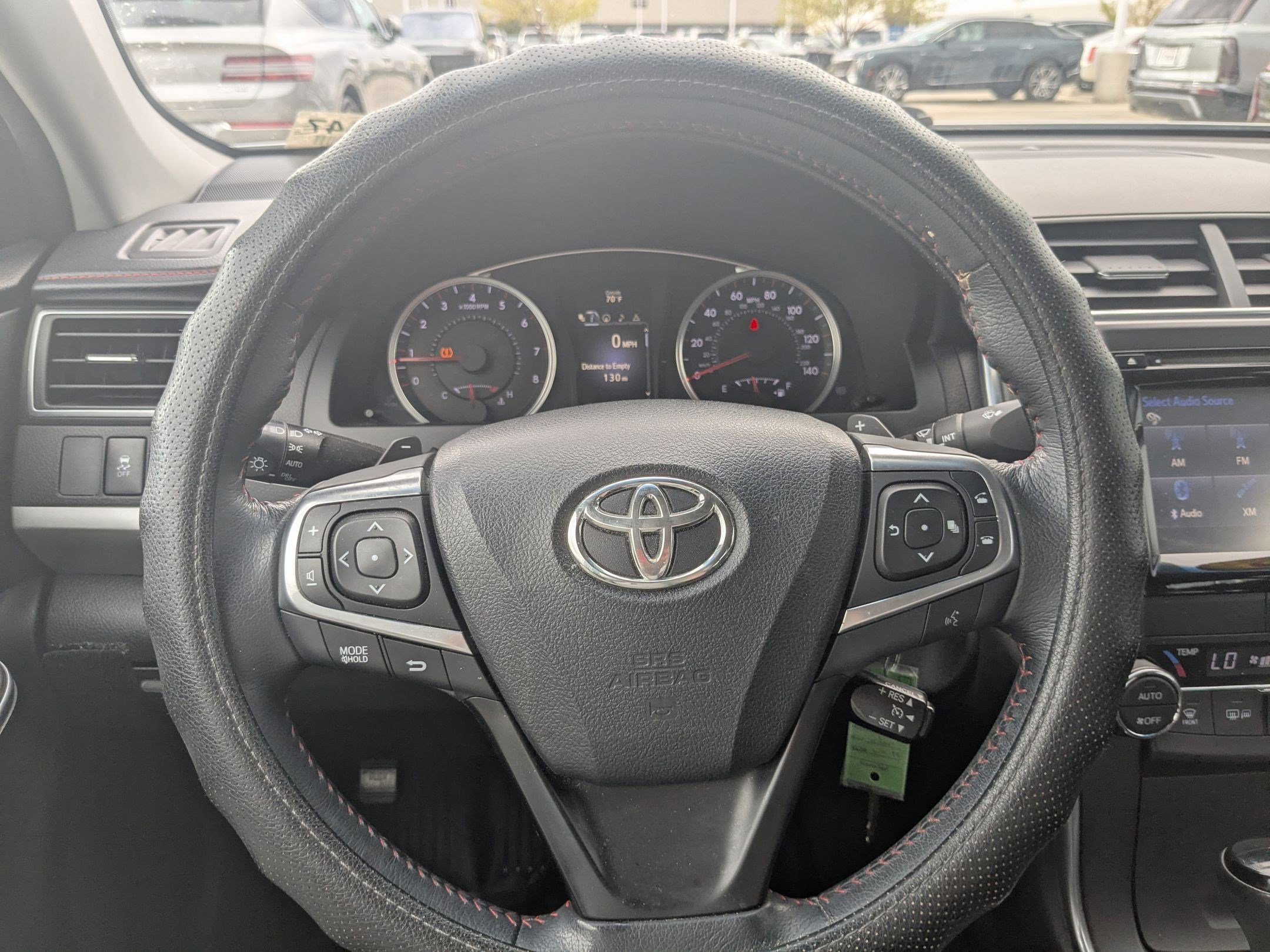 2015 Toyota Camry XSE photo 10