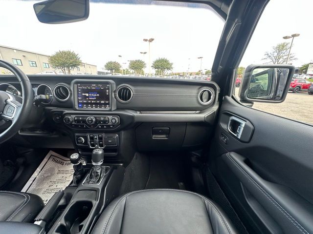 2023 Jeep Wrangler Sahara 4xe photo 29