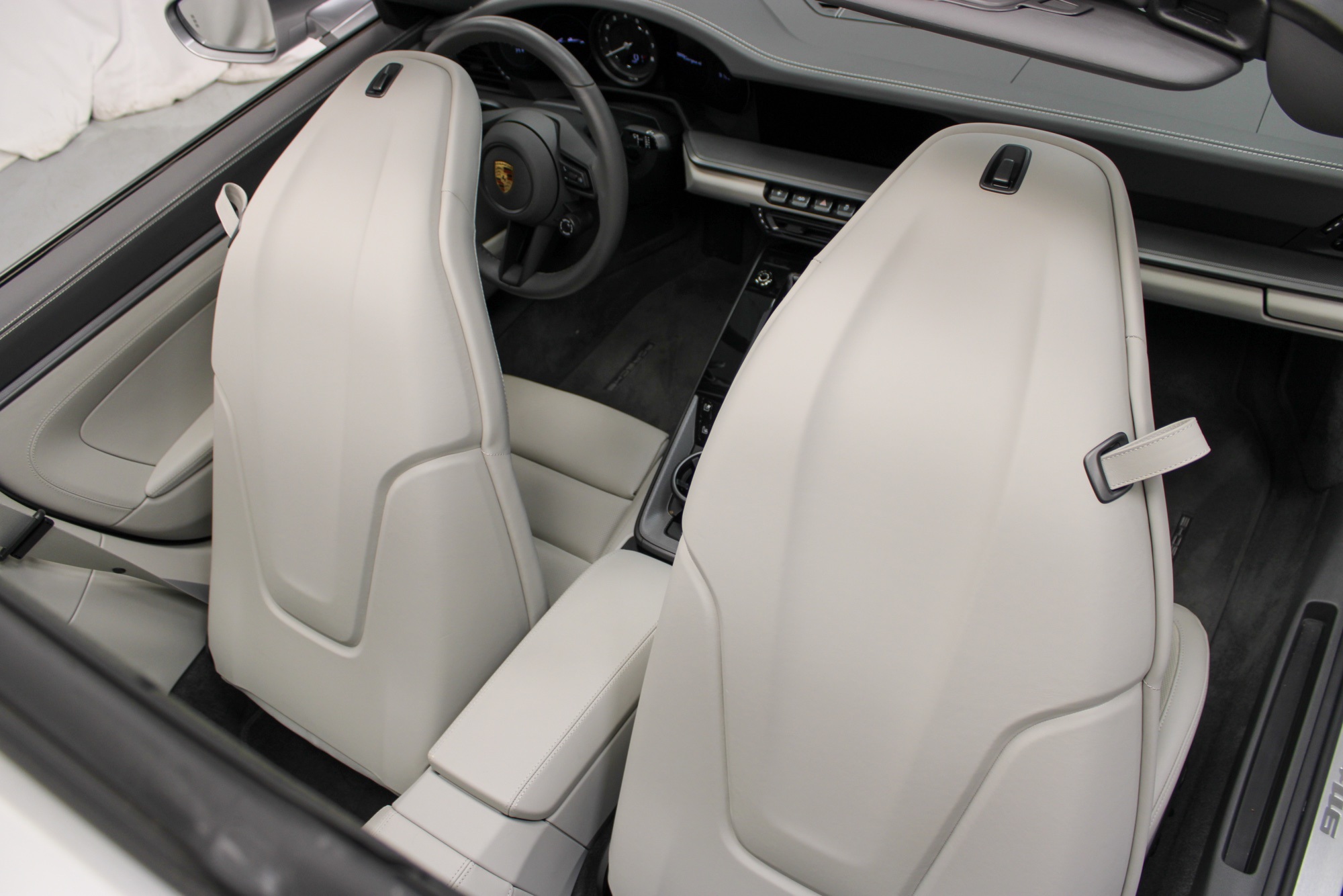 2024 Porsche 911 Targa 4 photo 30