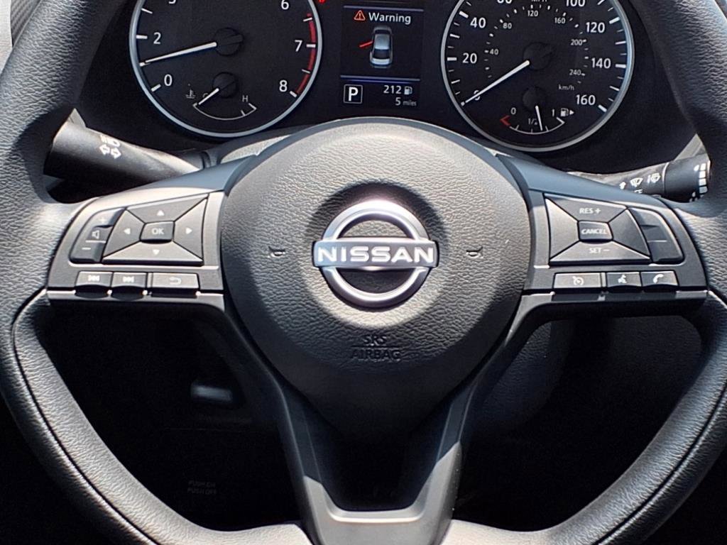 2025 Nissan Sentra S photo 3