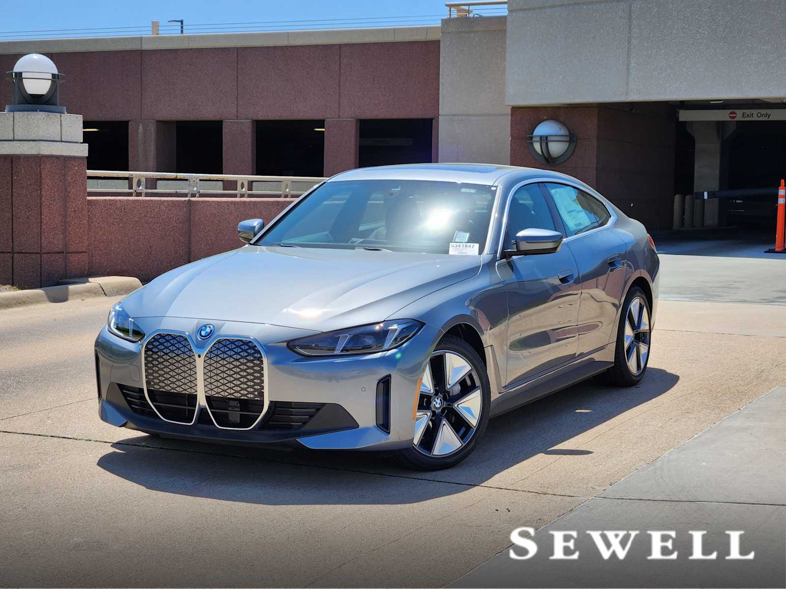 2025 BMW i4 xDrive40