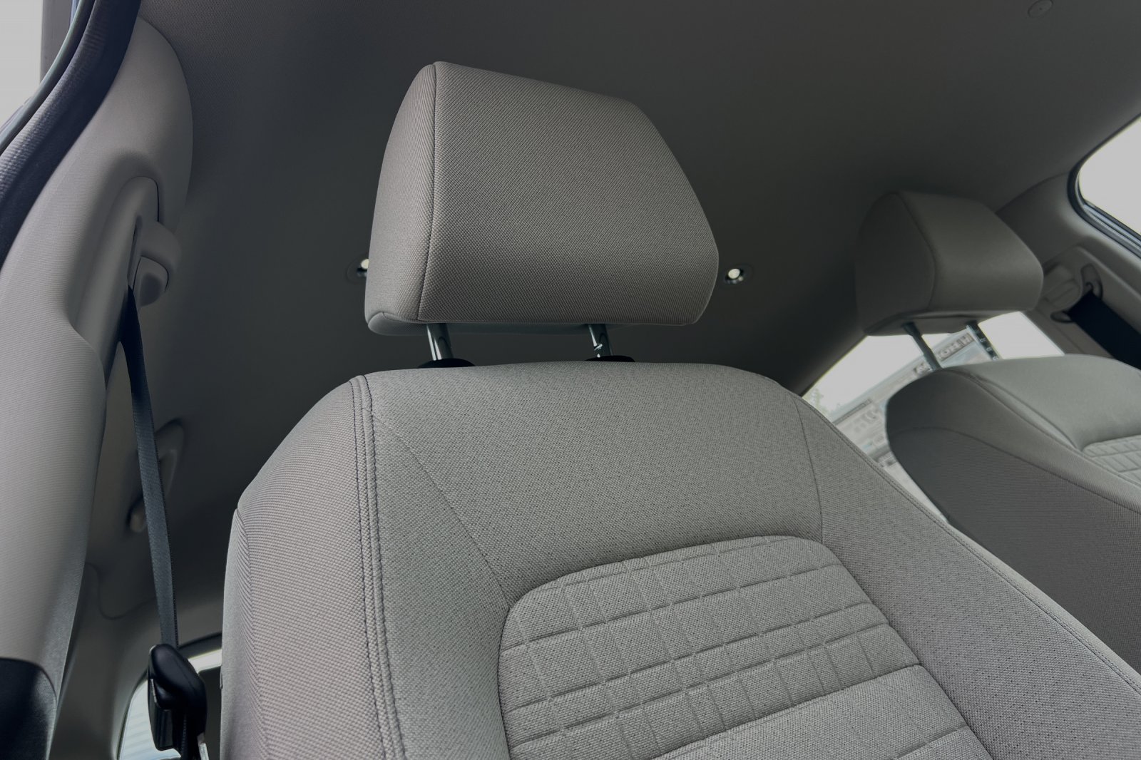 2025 Honda HR-V LX photo 13