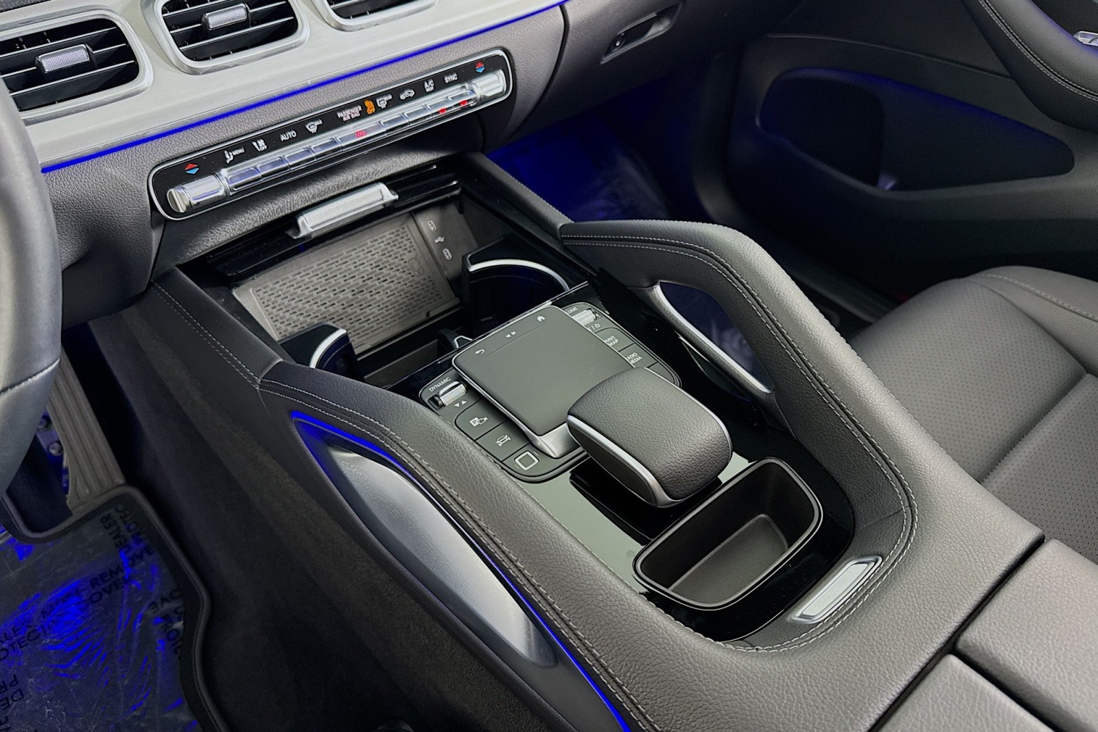 2025 Mercedes Benz GLE 450 4MATIC photo 5