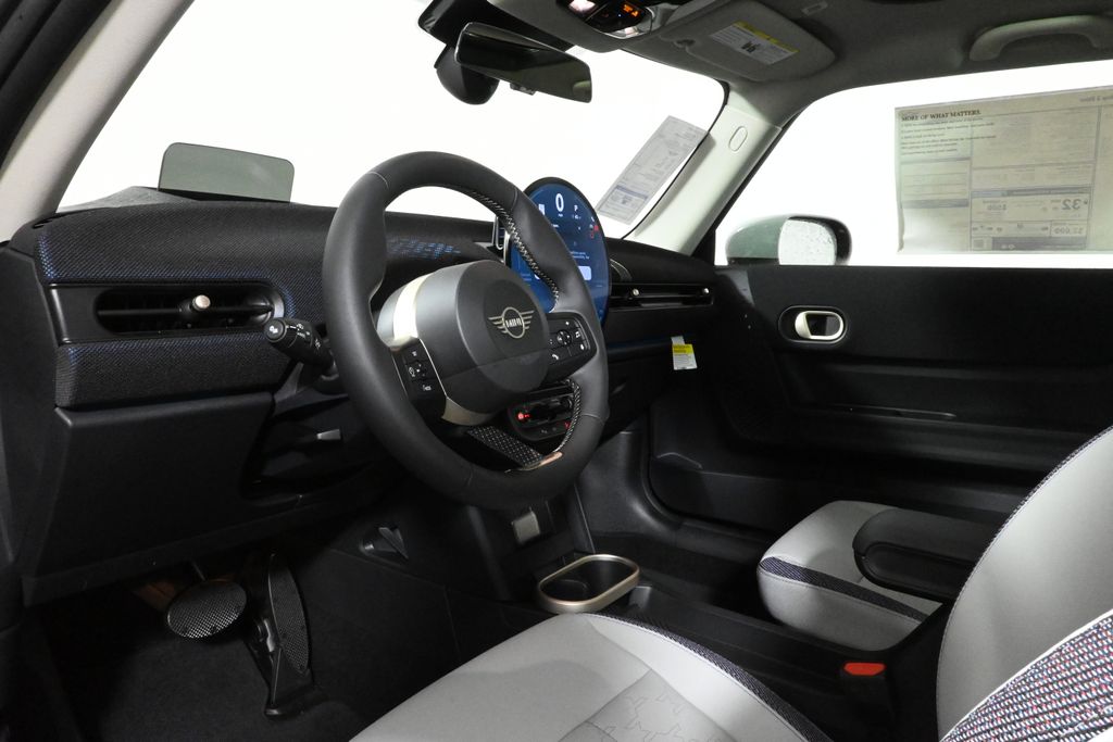 2025 Mini Cooper Hardtop Signature photo 14