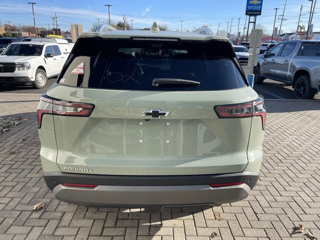 2026 Chevrolet Equinox LT photo 3