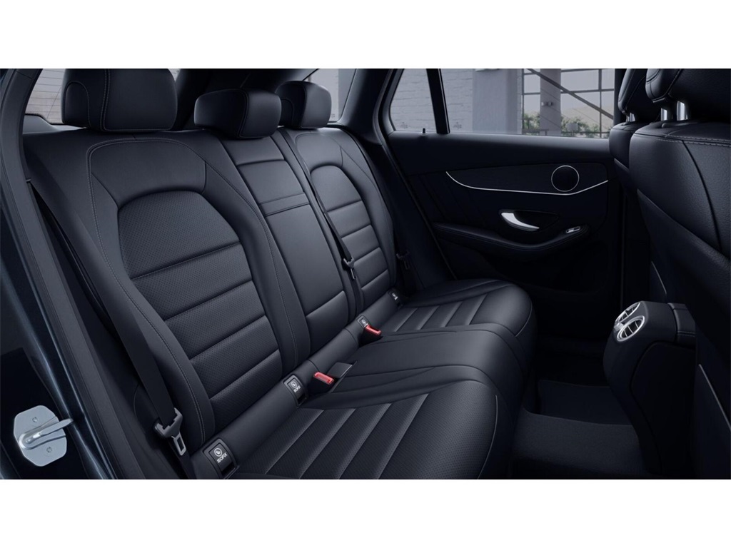 2022 Mercedes Benz GLC 300 4MATIC photo 4