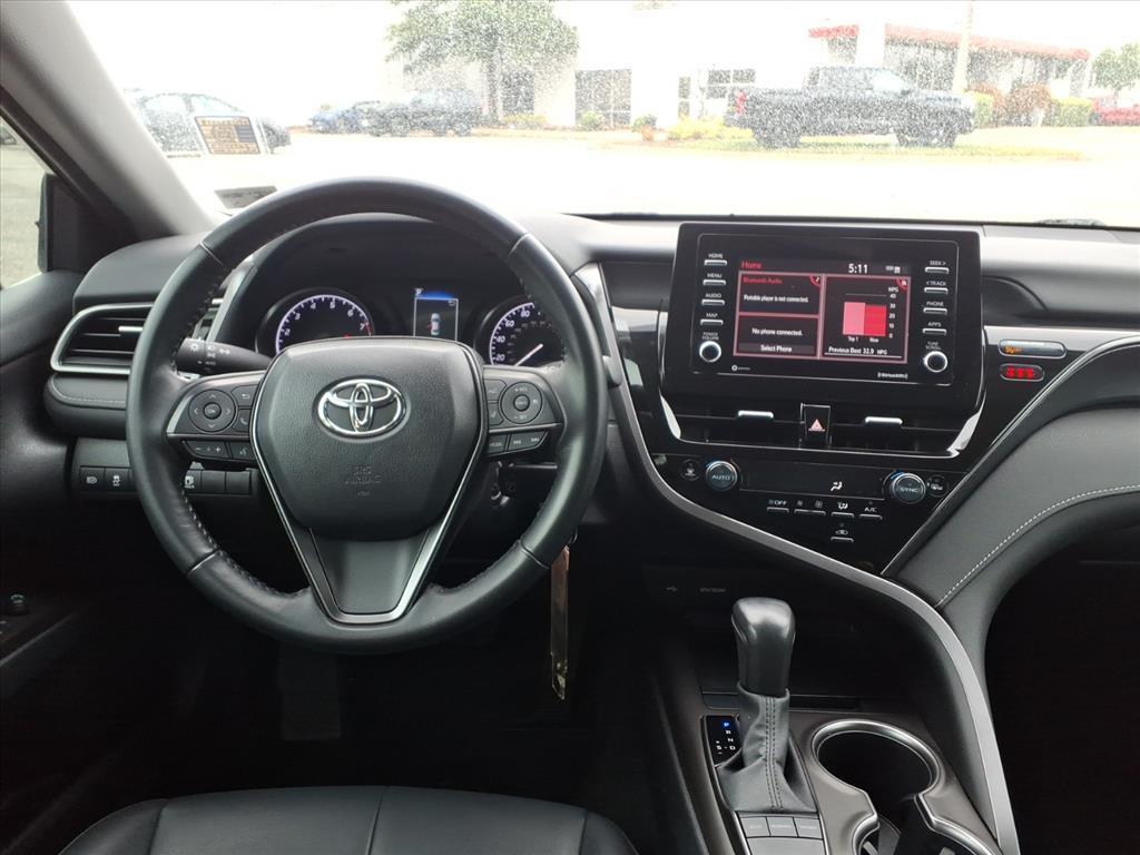 2023 Toyota Camry SE photo 13