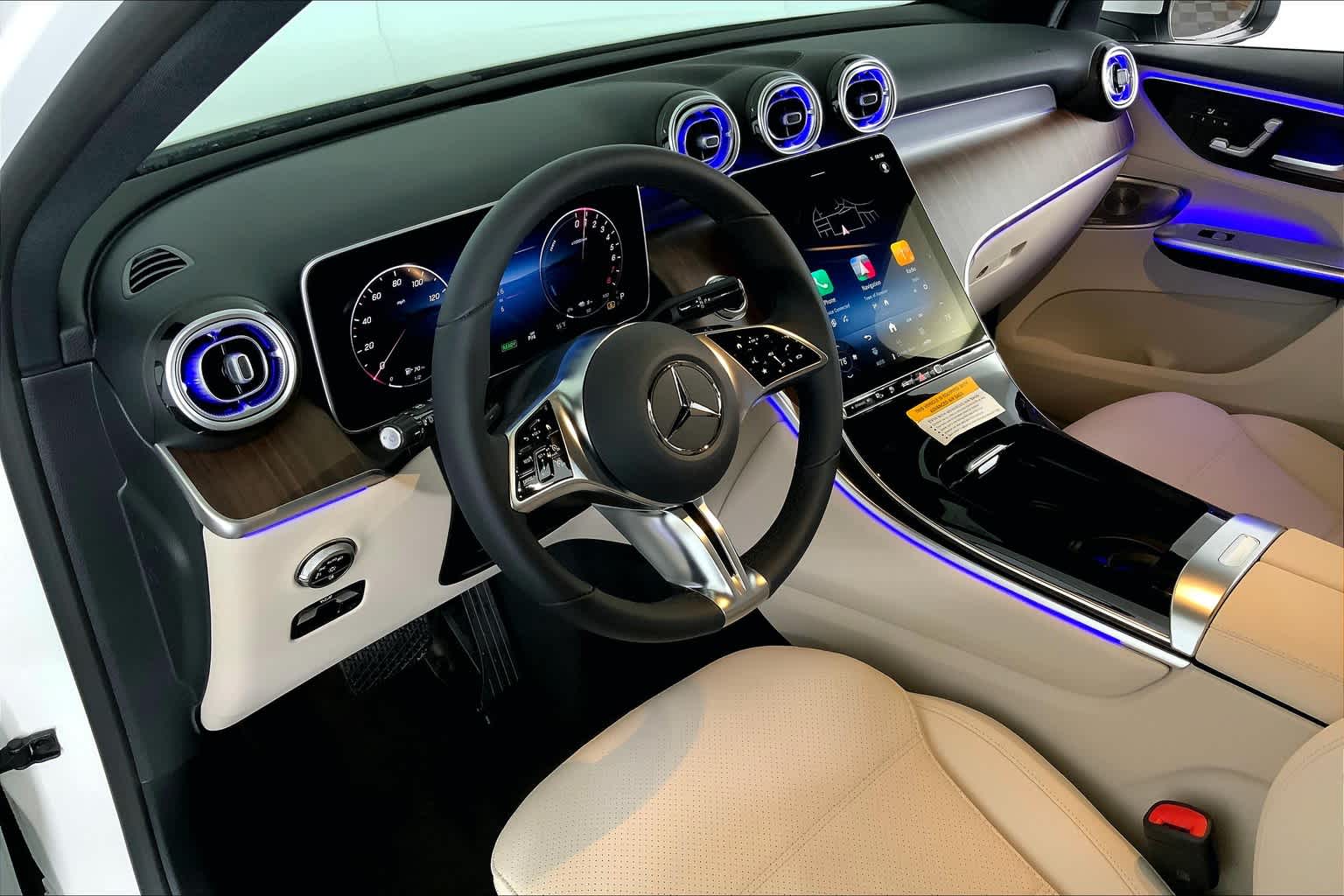 2025 Mercedes Benz GLC 350e 4MATIC photo 9