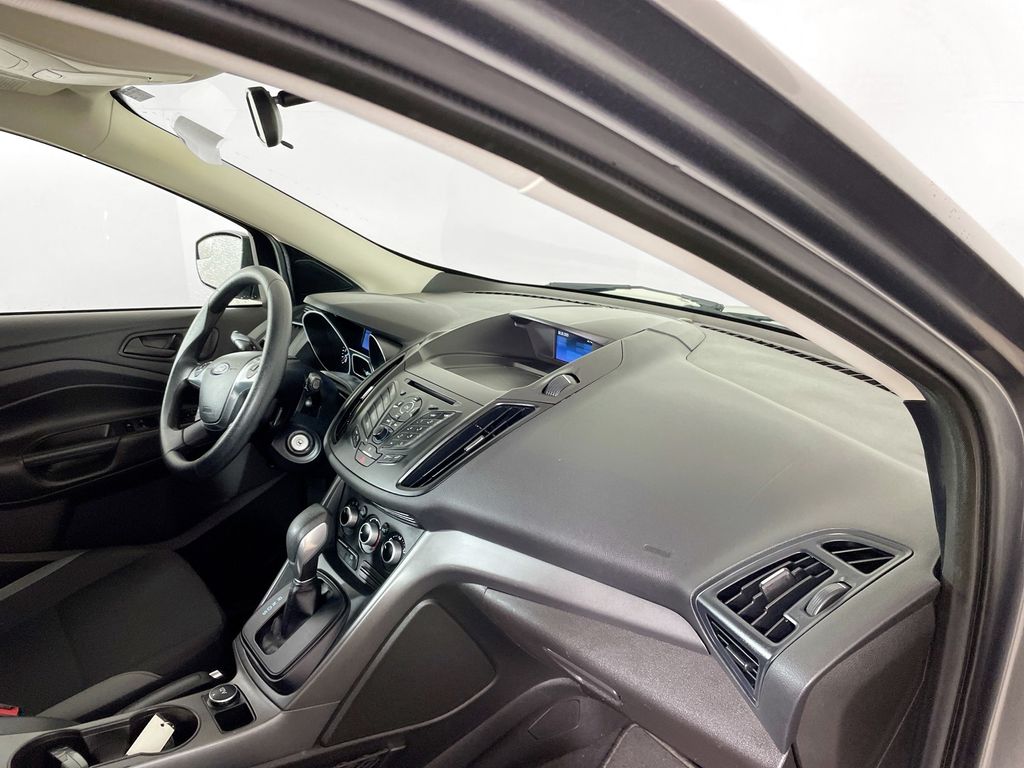 2014 Ford Escape S photo 27
