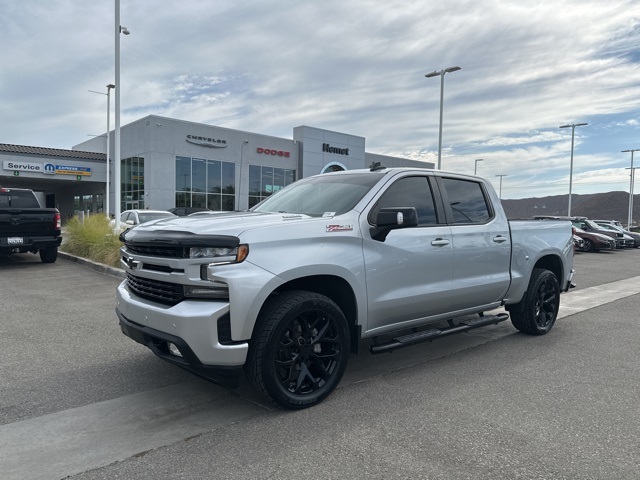 2022 Chevrolet Silverado 1500 RST photo 3
