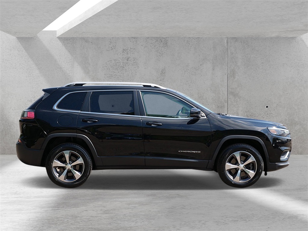 Used 2019 Jeep Cherokee Limited with VIN 1C4PJMDX4KD465158 for sale in White Bear Lake, Minnesota