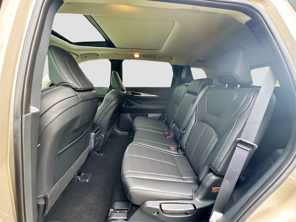 2026 Infiniti QX60 Luxe photo 34