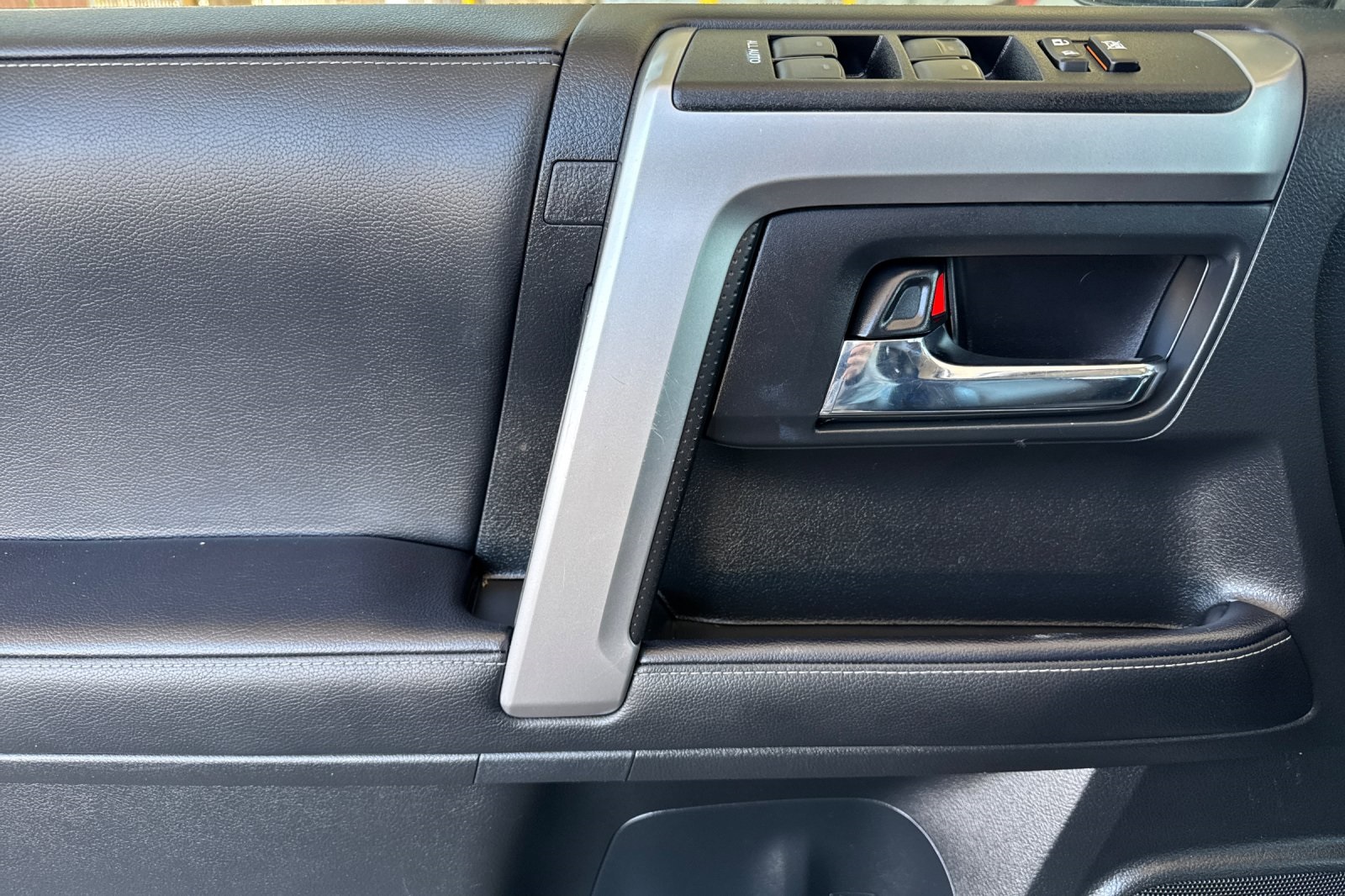 2023 Toyota 4Runner SR5 Premium photo 10