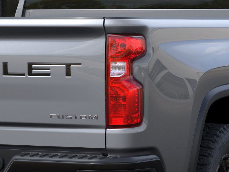 2025 Chevrolet Silverado 2500HD Custom photo 11