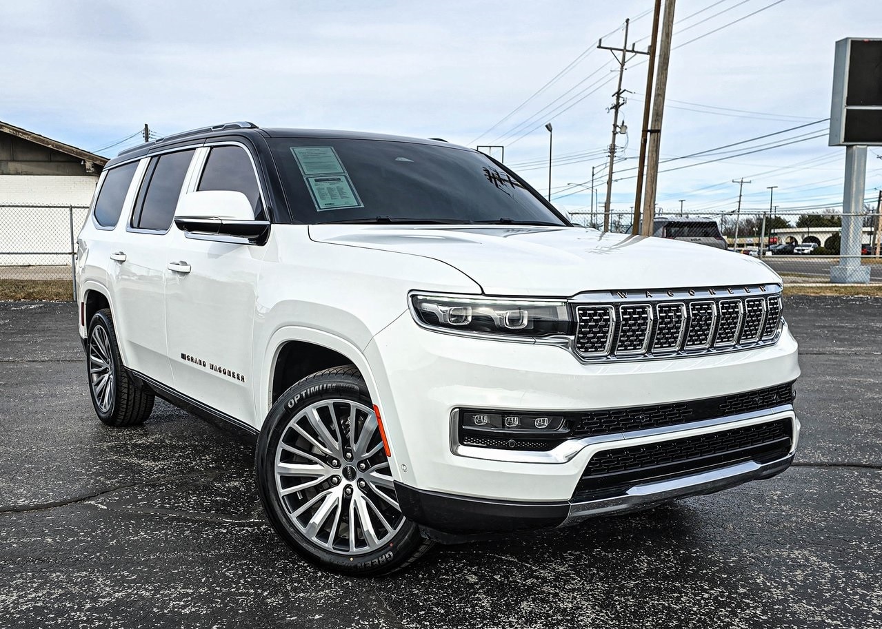 2022 Jeep Grand Wagoneer Series III's photo
