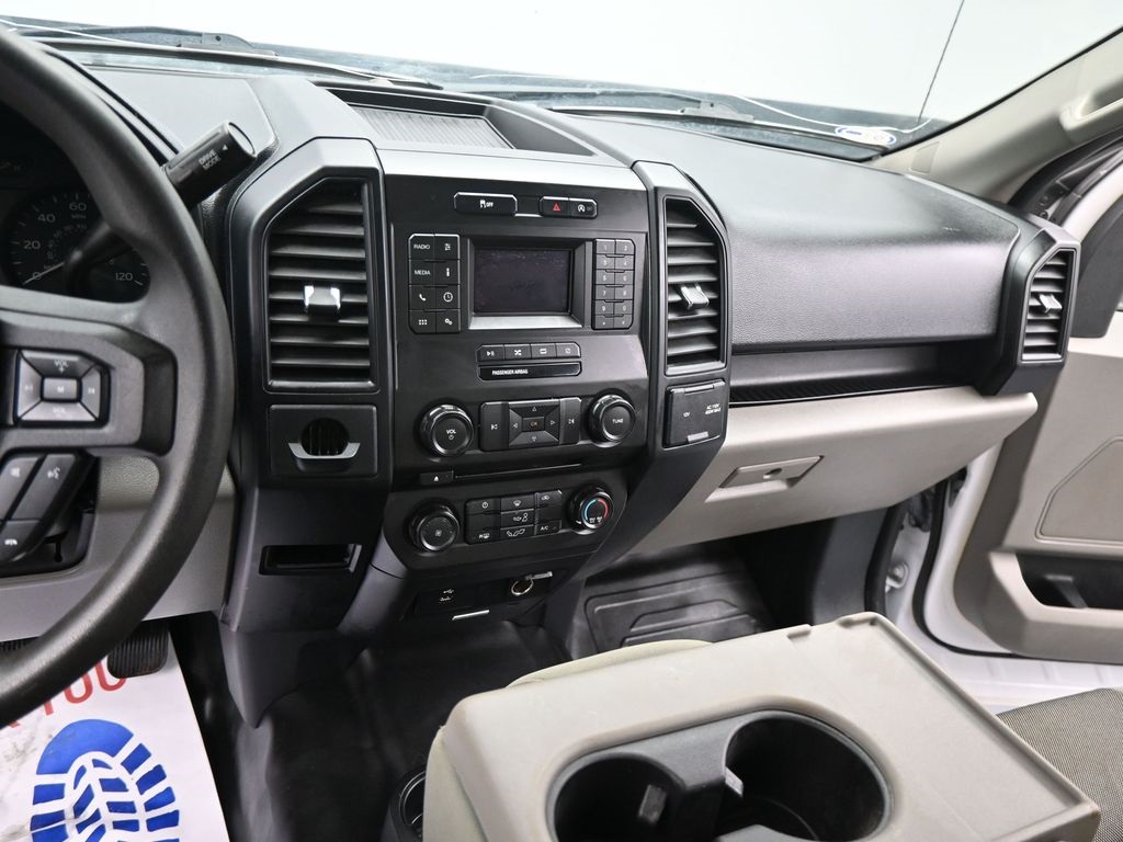2018 Ford F-150 XL photo 2