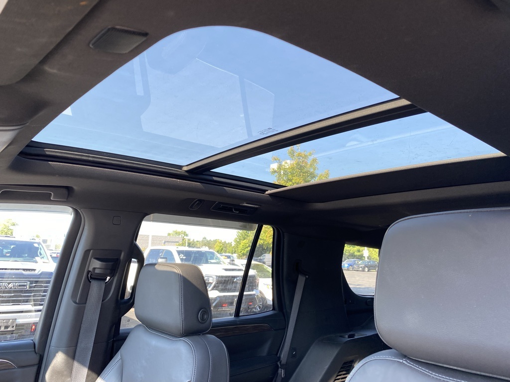 2021 Chevrolet Tahoe LT photo 4