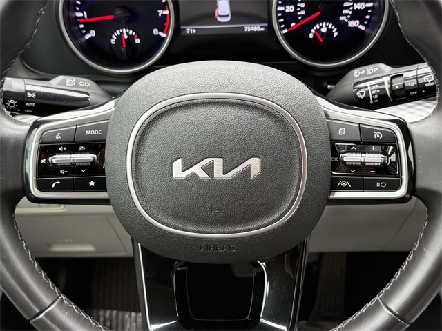 2022 Kia Carnival LX photo 17