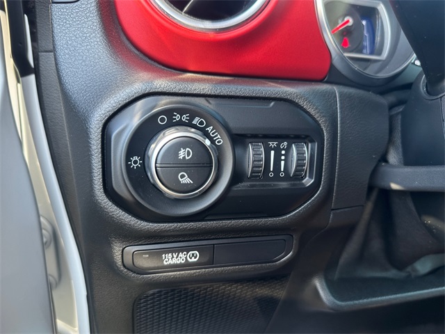 2020 Jeep Gladiator Rubicon photo 18