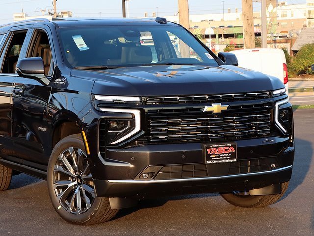 2026 Chevrolet Tahoe High Country photo 2