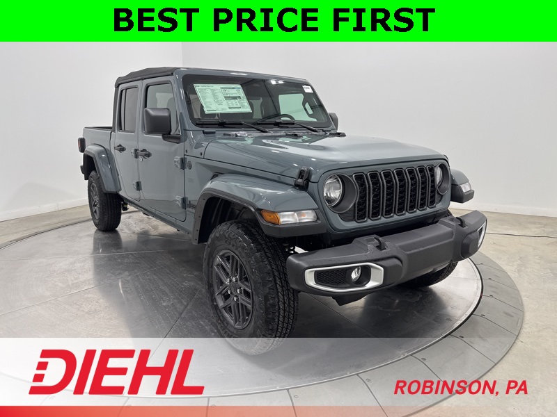 2026 Jeep Gladiator Sport S's photo