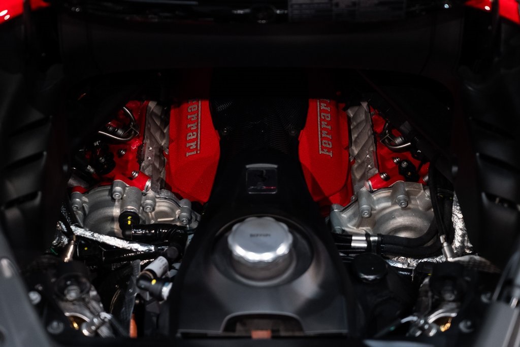 2023 Ferrari SF90 Spider Base photo 17