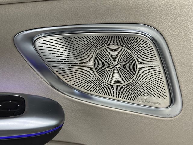 2025 Mercedes Benz C 300 photo 38