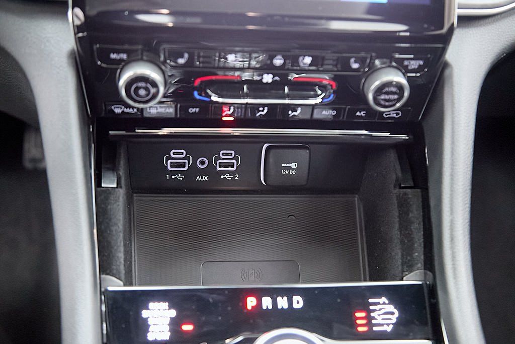 2022 JEEP GRAND CHEROKEE L - Image 21