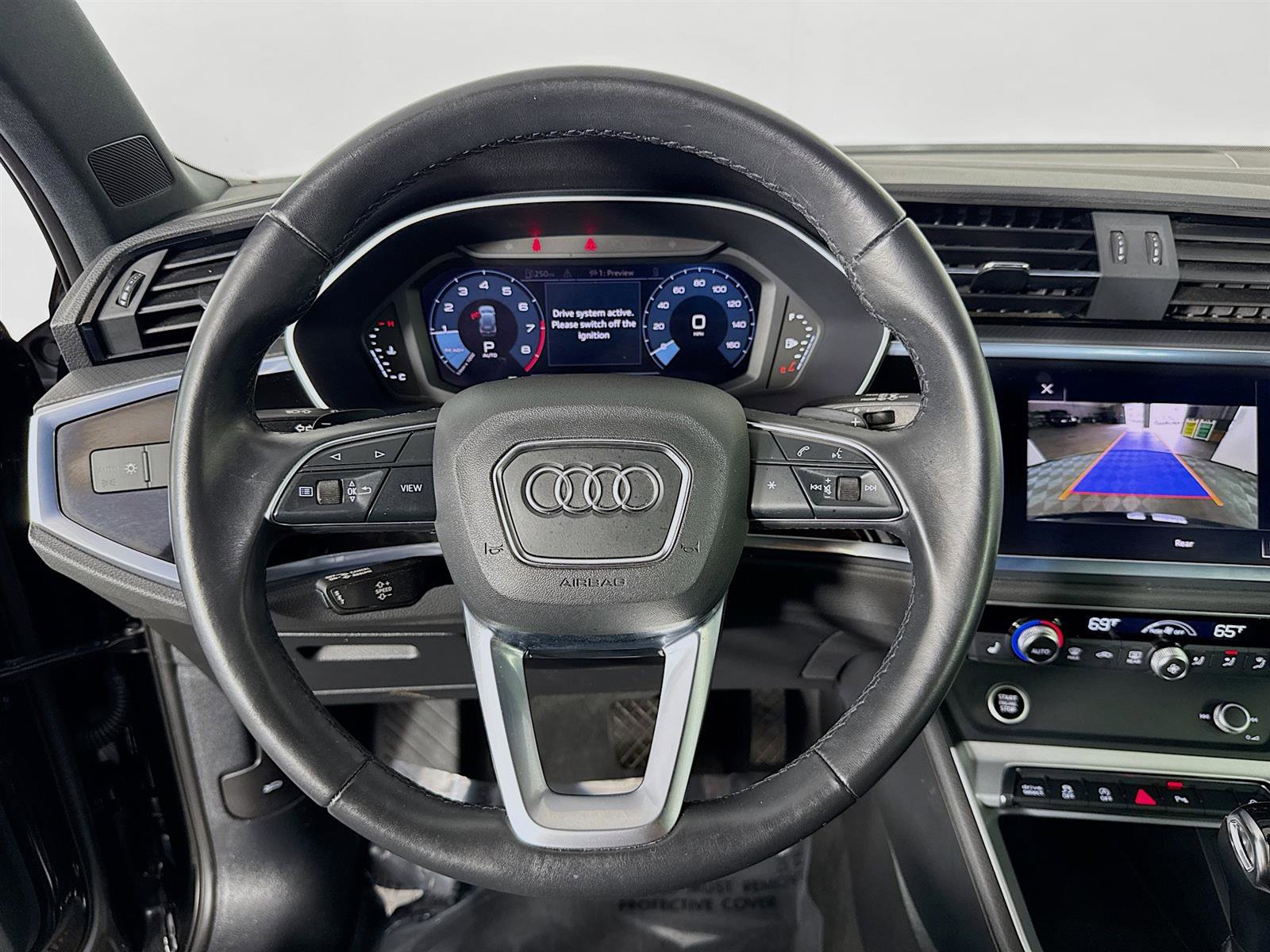 2021 Audi Q3 45 TFSI S line Premium photo 12