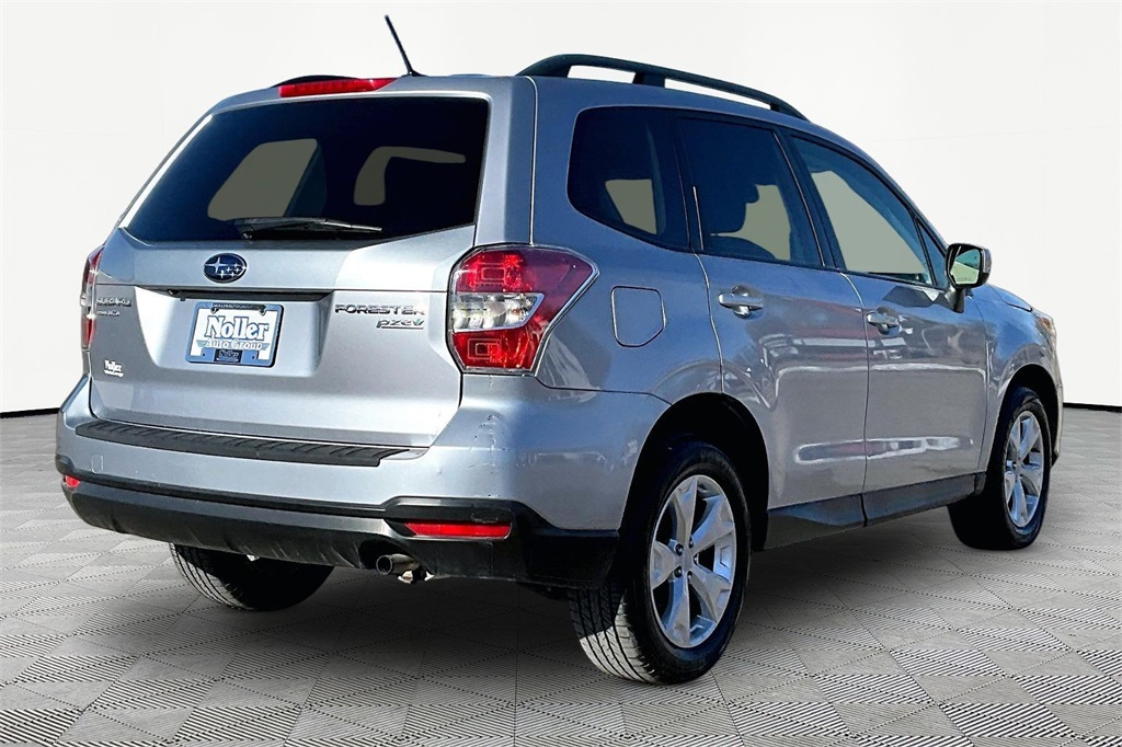 Used 2015 Subaru Forester i Premium with VIN JF2SJAGC8FH418216 for sale in Kansas City