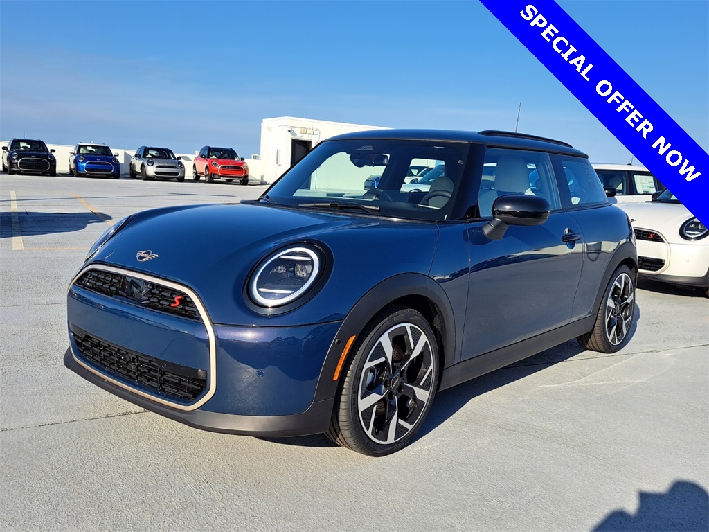 2025 Mini Cooper 2 Door Hardtop Signature photo 7