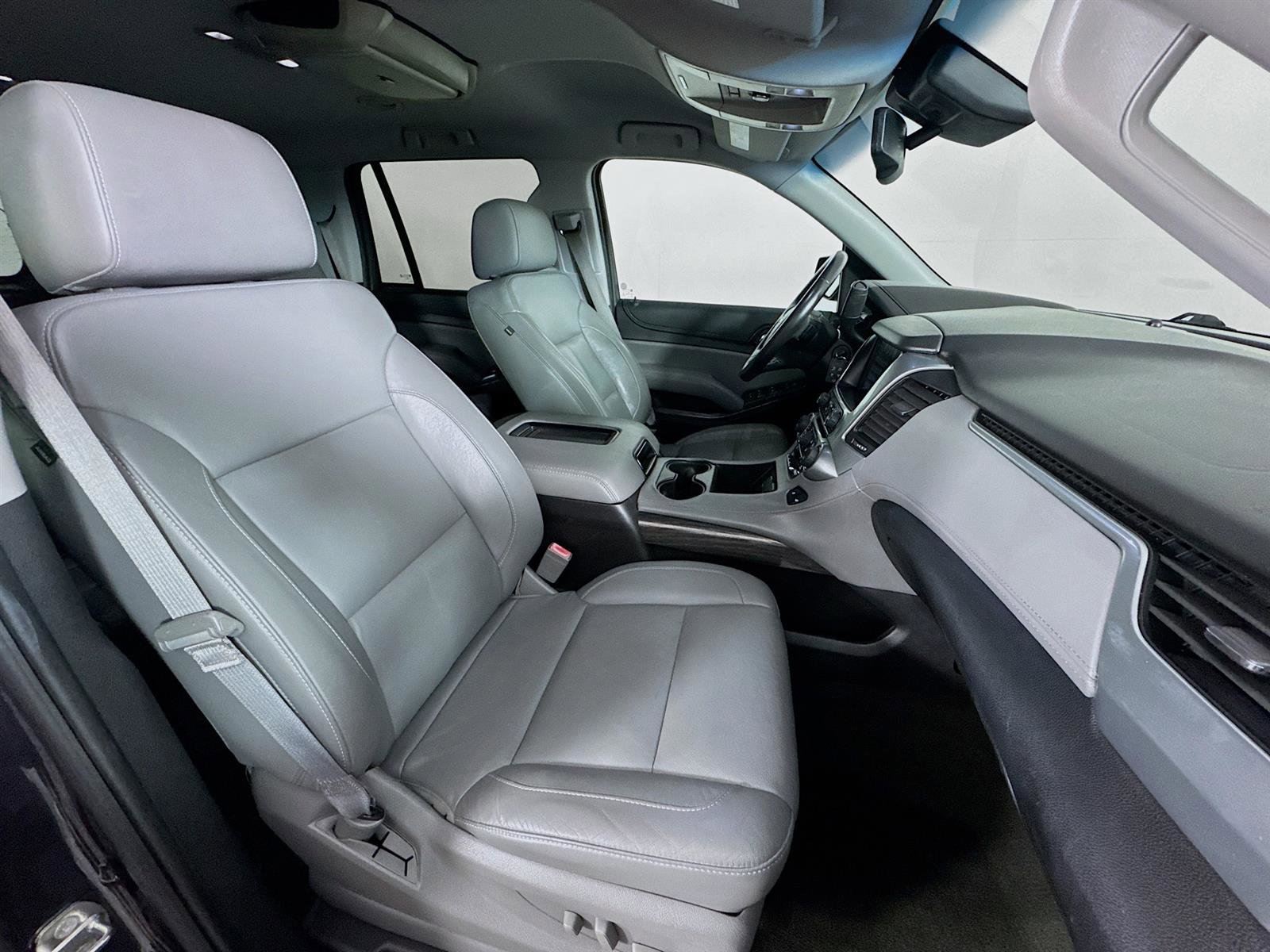 2016 Chevrolet Tahoe LT photo 25