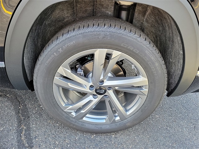 2024 Volkswagen Atlas Cross Sport SEL R-Line photo 4