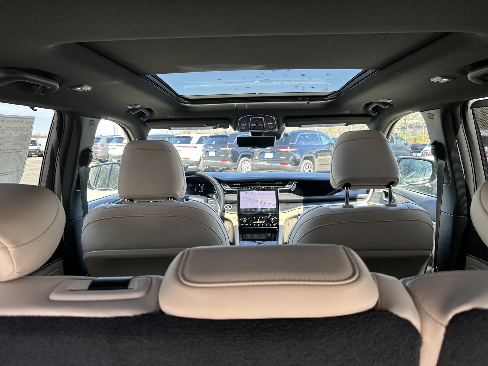 2024 Jeep Cherokee photo 23