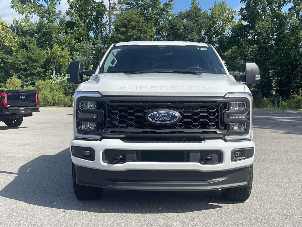 2025 Ford F-350 XL photo 2