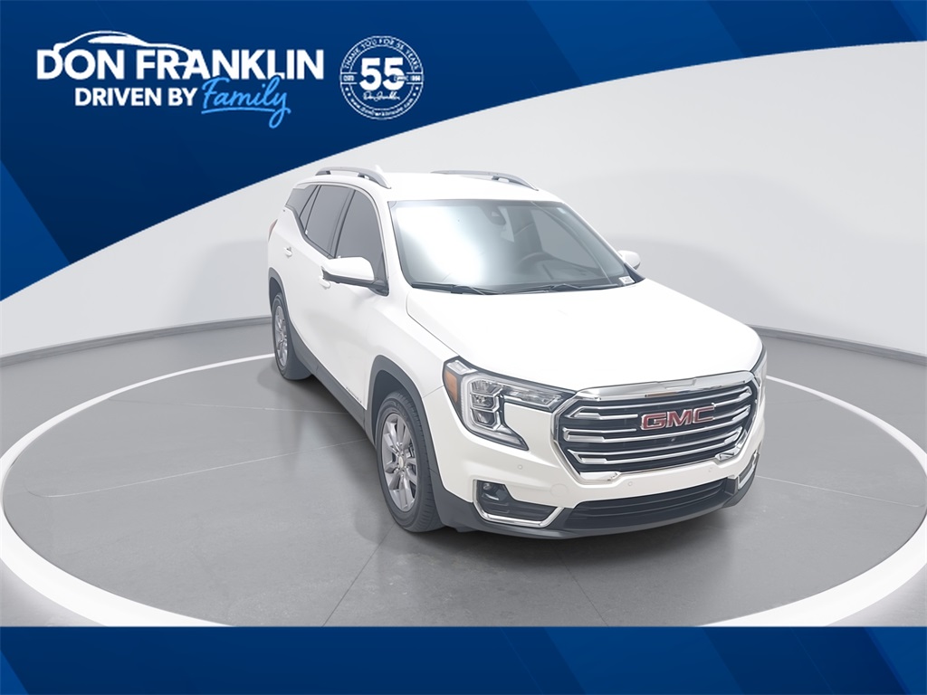 2023 GMC Terrain SLT's photo