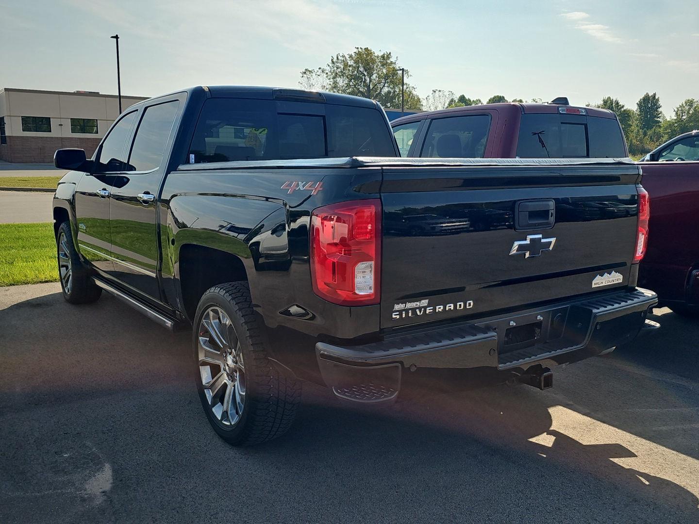 2018 Chevrolet Silverado 1500 High Country photo 3