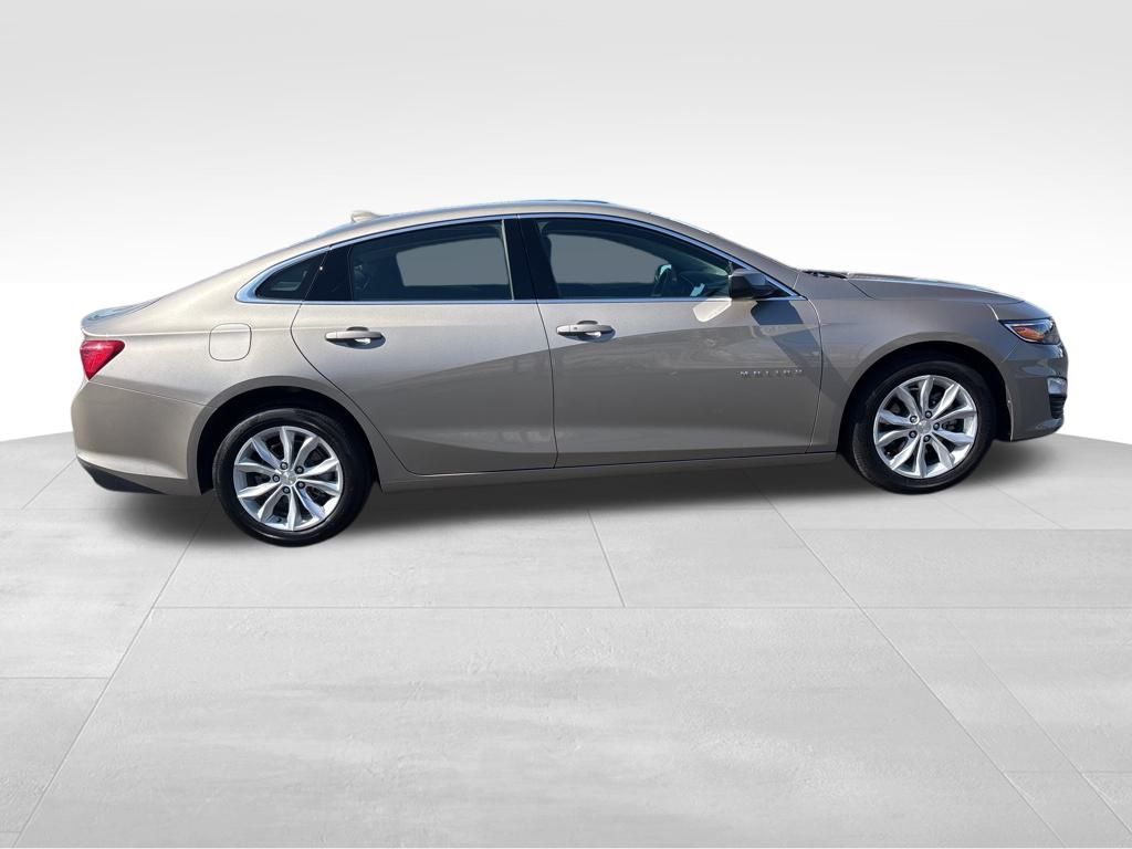2024 Chevrolet Malibu 1LT photo 6