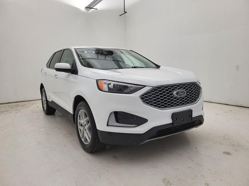 2024 Ford Edge SEL photo 12